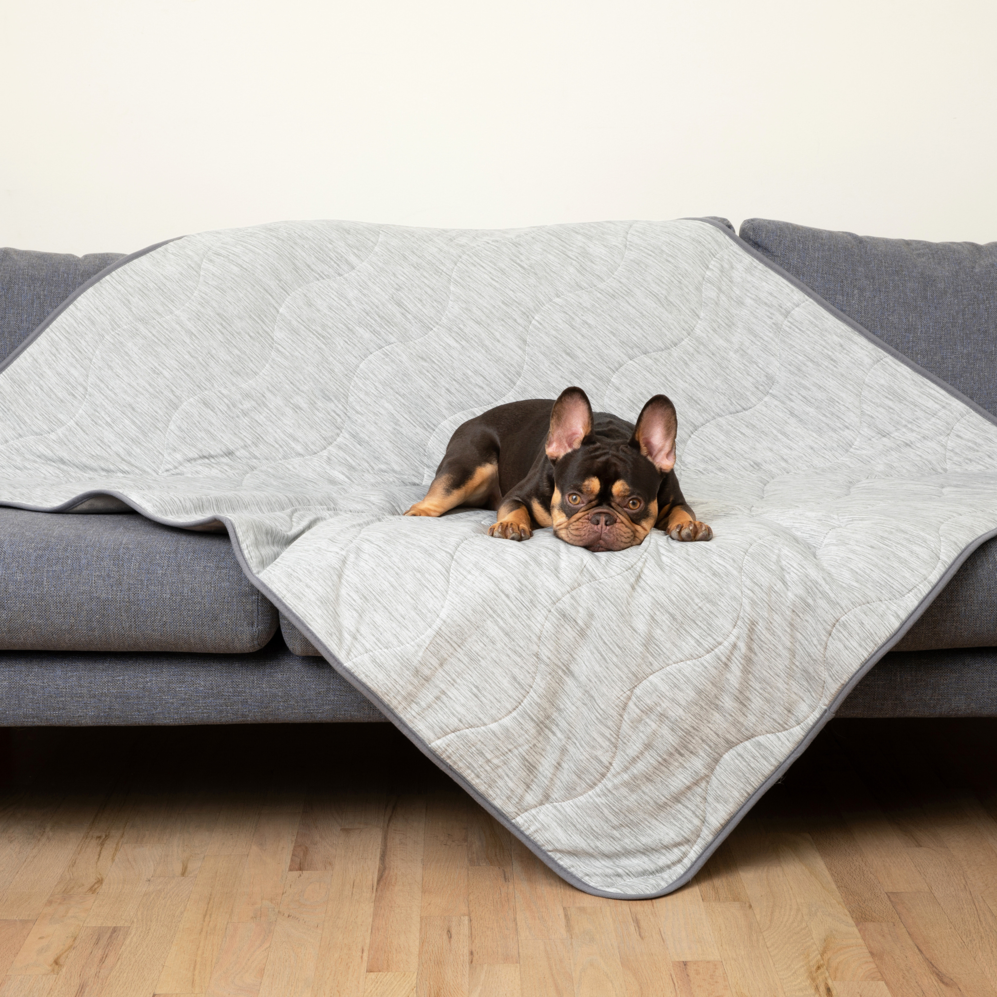 PupChill? Cooling Waterproof Blanket - Arctic Grey