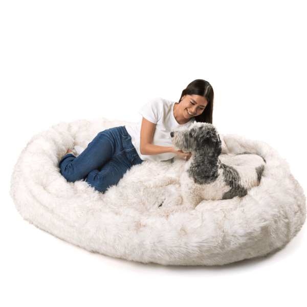 PupCloud? Human-Size Faux Fur Memory Foam Dog Bed - White with Brown Accents - Image 13