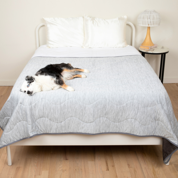 PupChill? Cooling Waterproof Blanket - Arctic Grey - Image 10