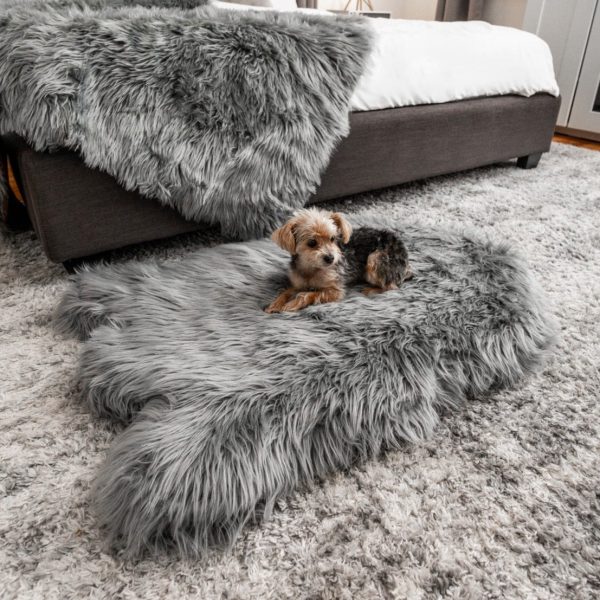 PupRug by Paw.com? Faux Fur Orthopedic Dog Bed - Curve Charcoal Grey - Image 12
